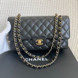 CHANEL Classic double flap bag medium